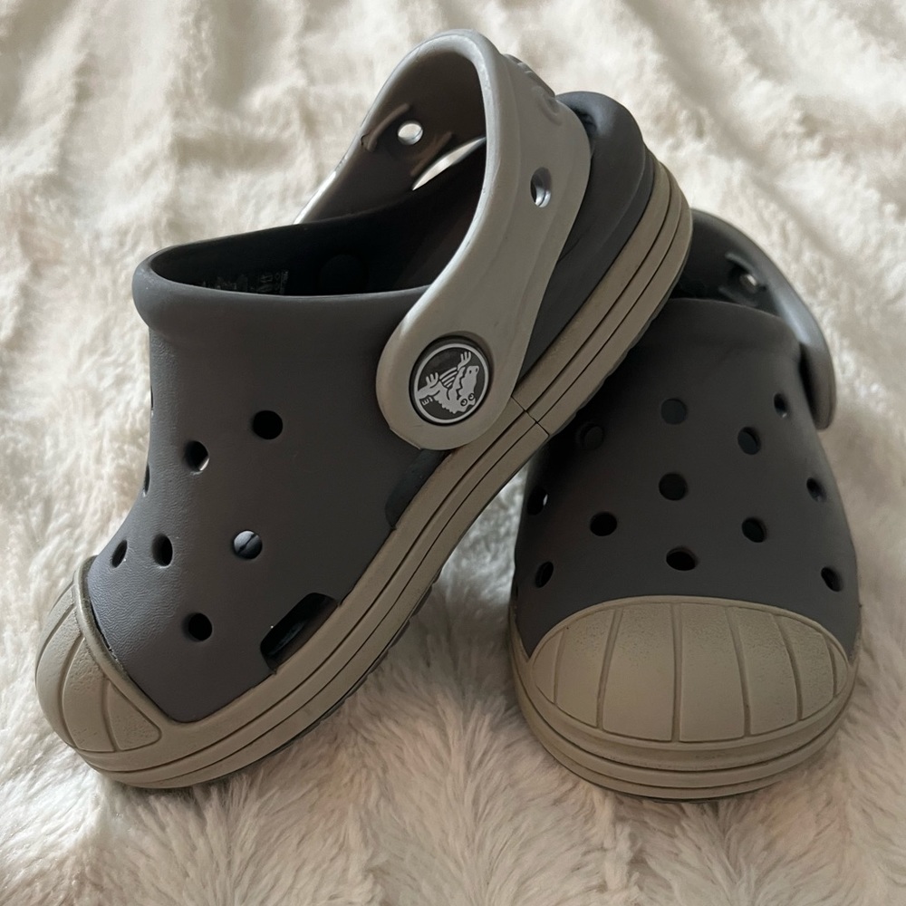 Baby/toddler CROCS sz 7